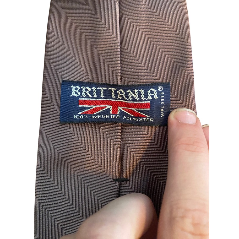 Brittania Mens Tie Mauve Dusty Rose Herringbone Pattern Polyeste Necktie Vintage